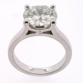 18ct white gold diamond set ring