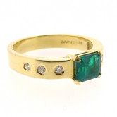 18ct gold emerald and diamond ring